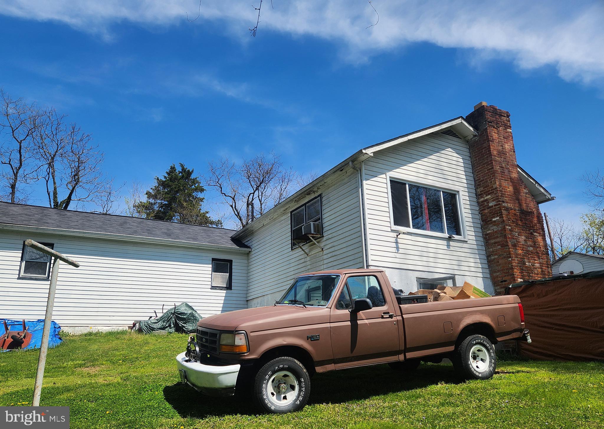 5703 Tobery Road Frederick, MD 21704 - Photo 4 of 36