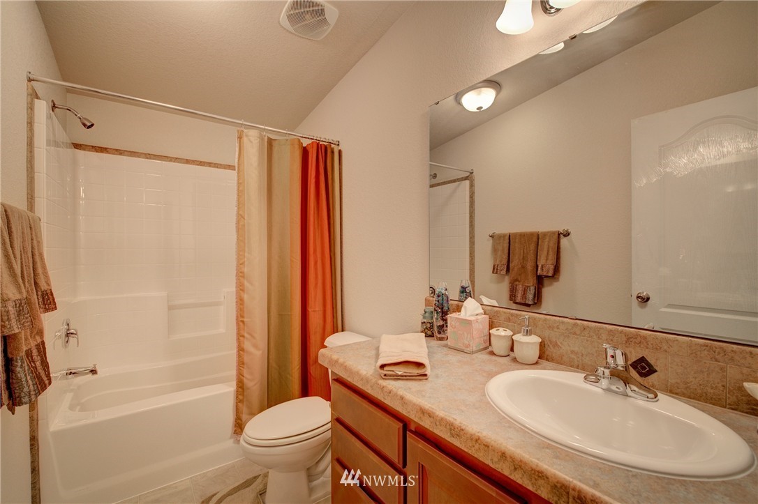 23525 15th Avenue Southeast, Unit 408 Bothell, WA 98021 - Photo 15 of 20 Gallery Image 15