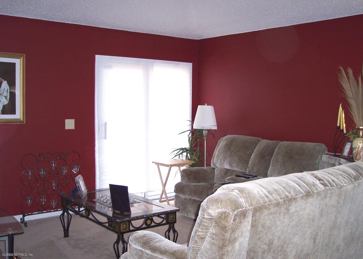 6885 Ridgeview Avenue Jacksonville, FL 32244 - Photo 8 of 18 FAMILY ROOM2