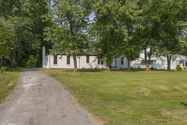$2,850 | 1229 Berwick Trail, Madison, TN 37115
