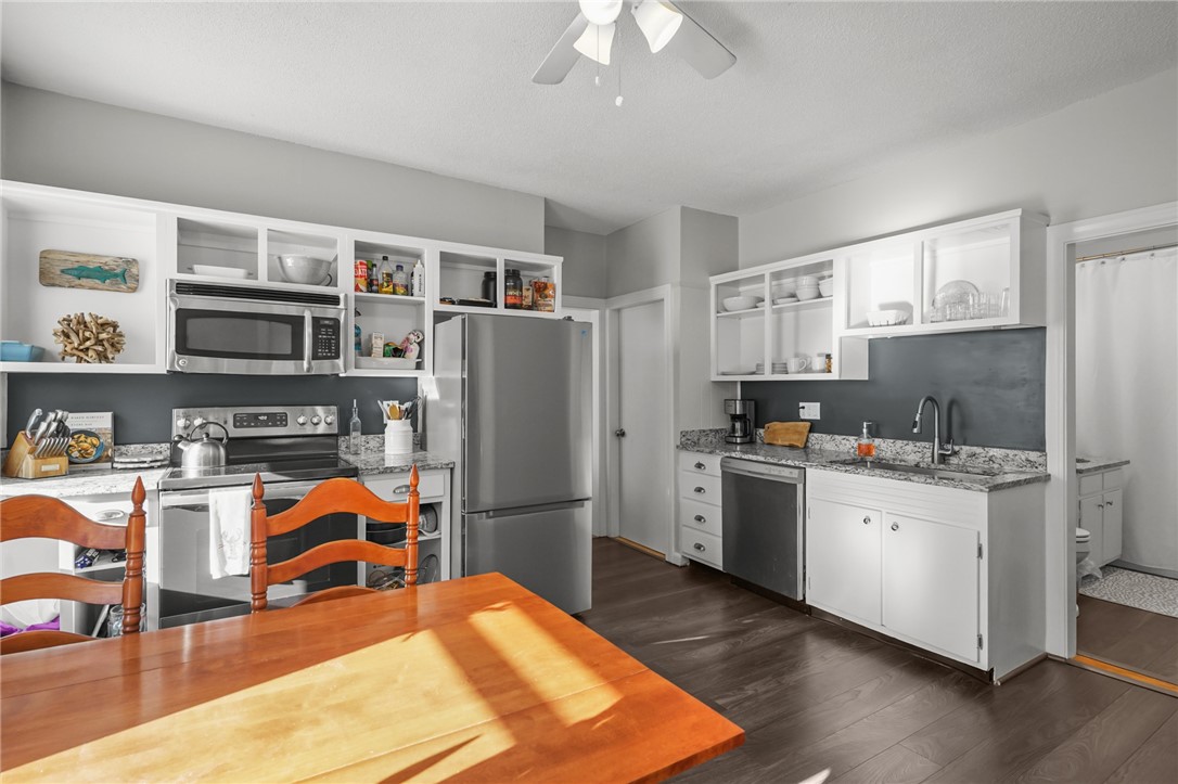 48 Constitution Street, Unit 2 Bristol, RI 02809 - Photo 13 of 25