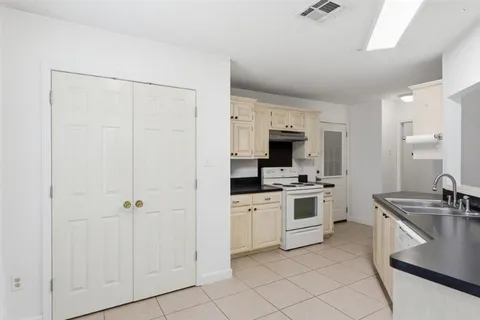 $210,000 | 5712 Stonehaven Lane, Lake Charles, LA 70605