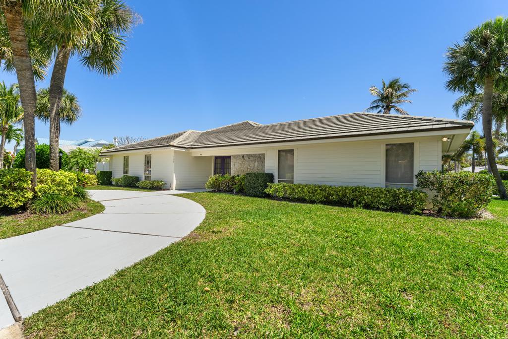 108 Pegasus Drive Jupiter, FL 33477 - Photo 61 of 74 Front Circular Driveway