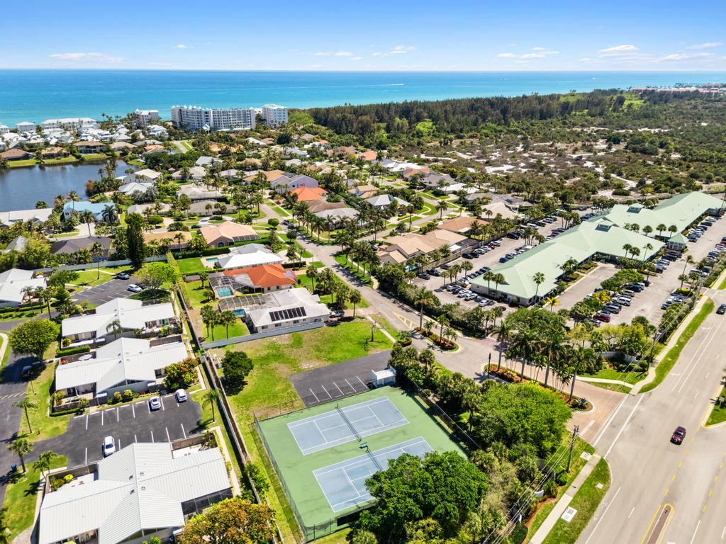 108 Pegasus Drive Jupiter, FL 33477 - Photo 70 of 74 Community Tennis Courts