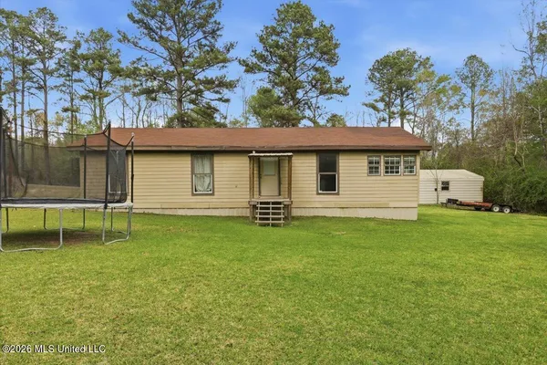 $160,000 | 707 Gum Springs Road, Braxton, MS 39044