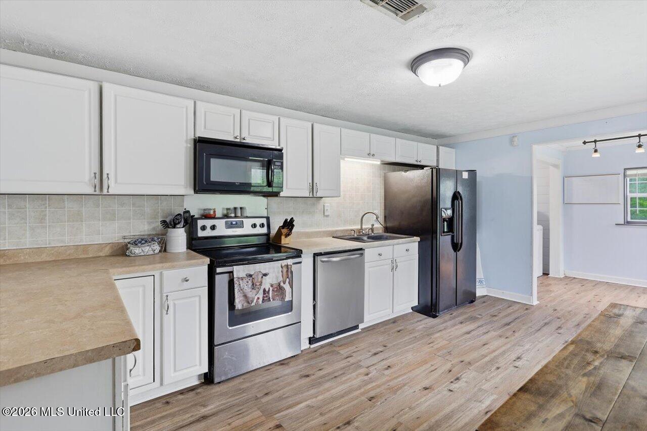 707 Gum Springs Road Braxton, MS 39044 - Photo 8 of 26 09-707 Gum Springs Rd _ Home Tours MS