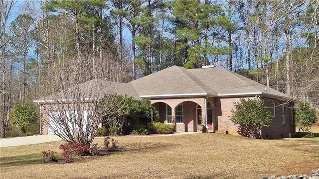 $349,900 | 196 Lakeridge Drive, Temple, GA 30179