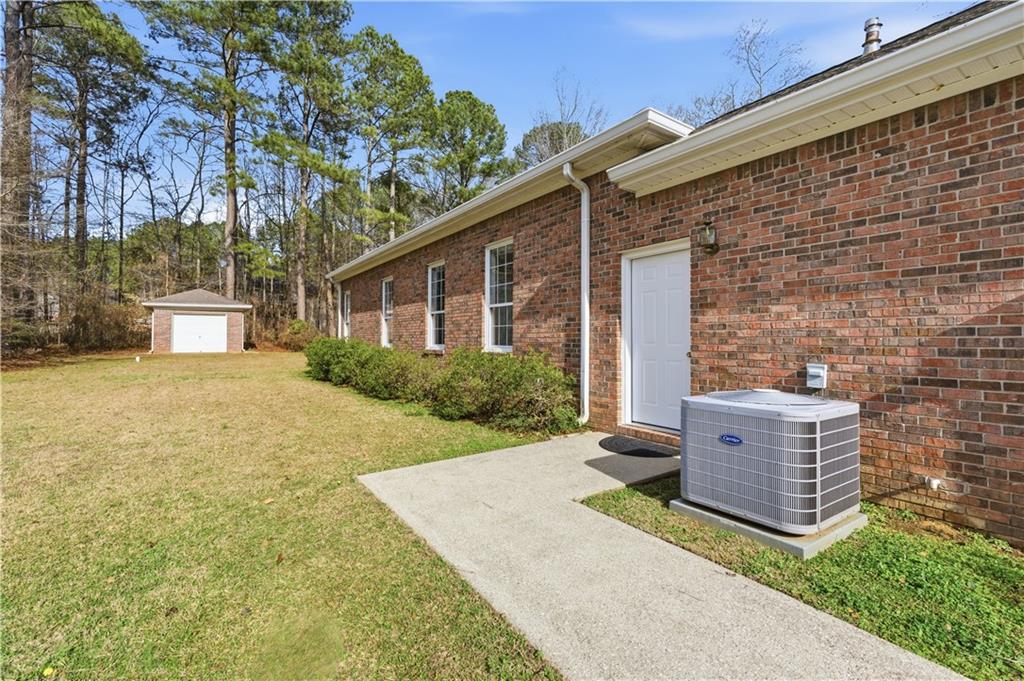 196 Lakeridge Drive Temple, GA 30179 - Photo 53 of 62 a view of a house with wooden fence