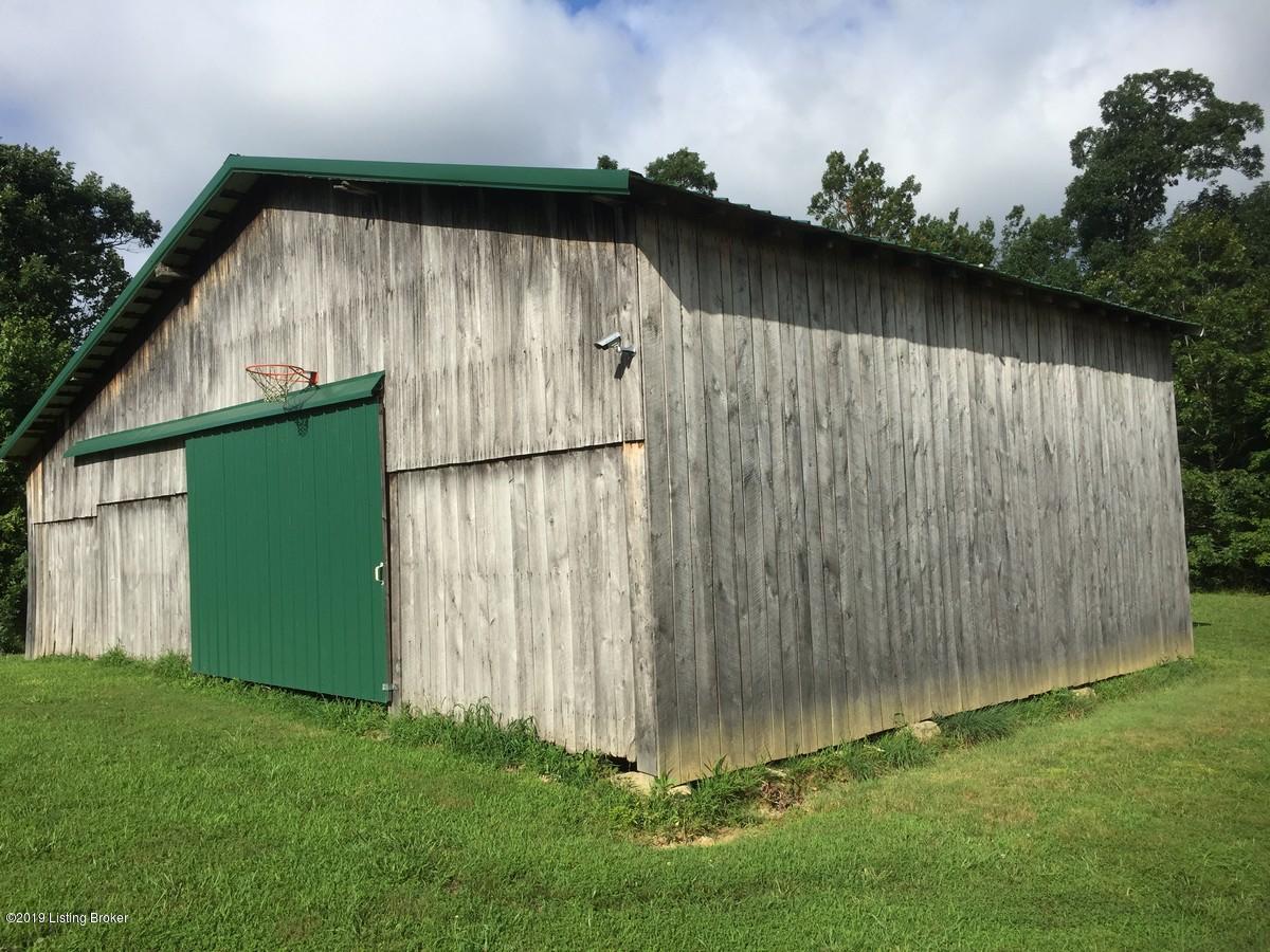 386 Salem Church Road Bee Spring, KY 42207 - Photo 10 of 64 Barn 2