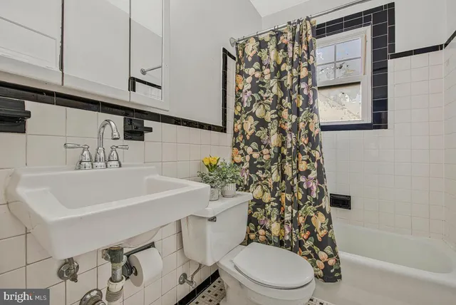 $335,000 | 5607 40th Avenue, Hyattsville, MD 20781