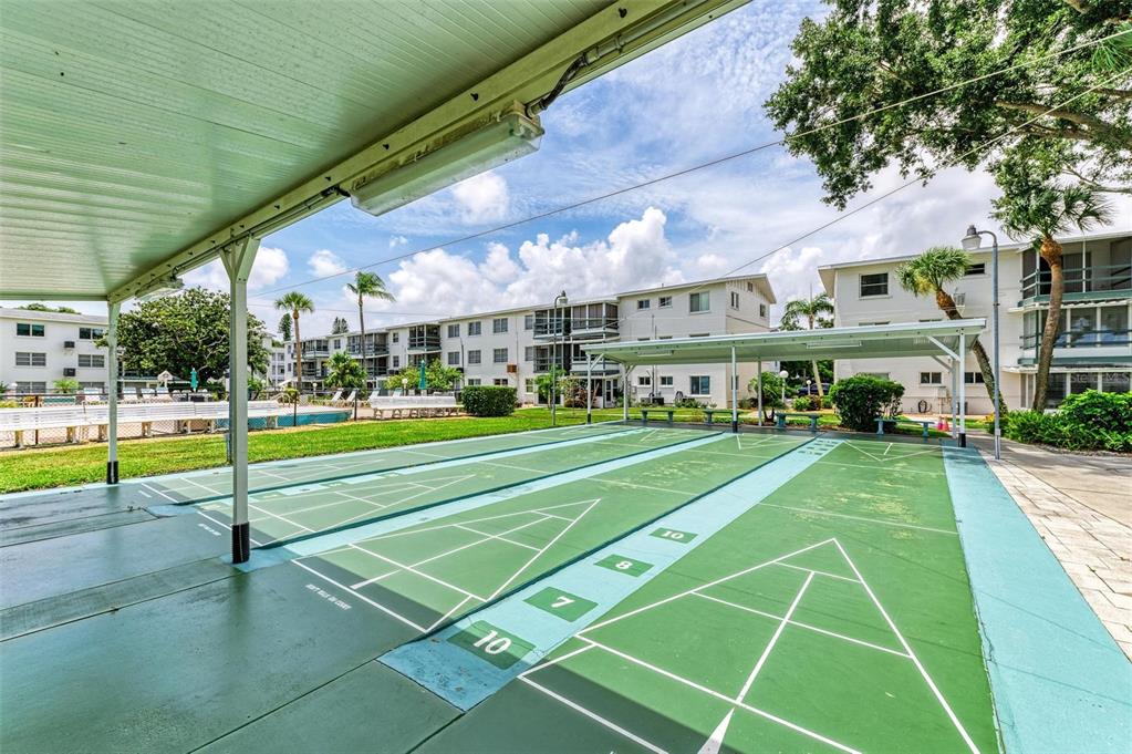 5938 Welcome Road, Unit H22 Bradenton, FL 34207 - Photo 35 of 38 a view of a basket ball ground