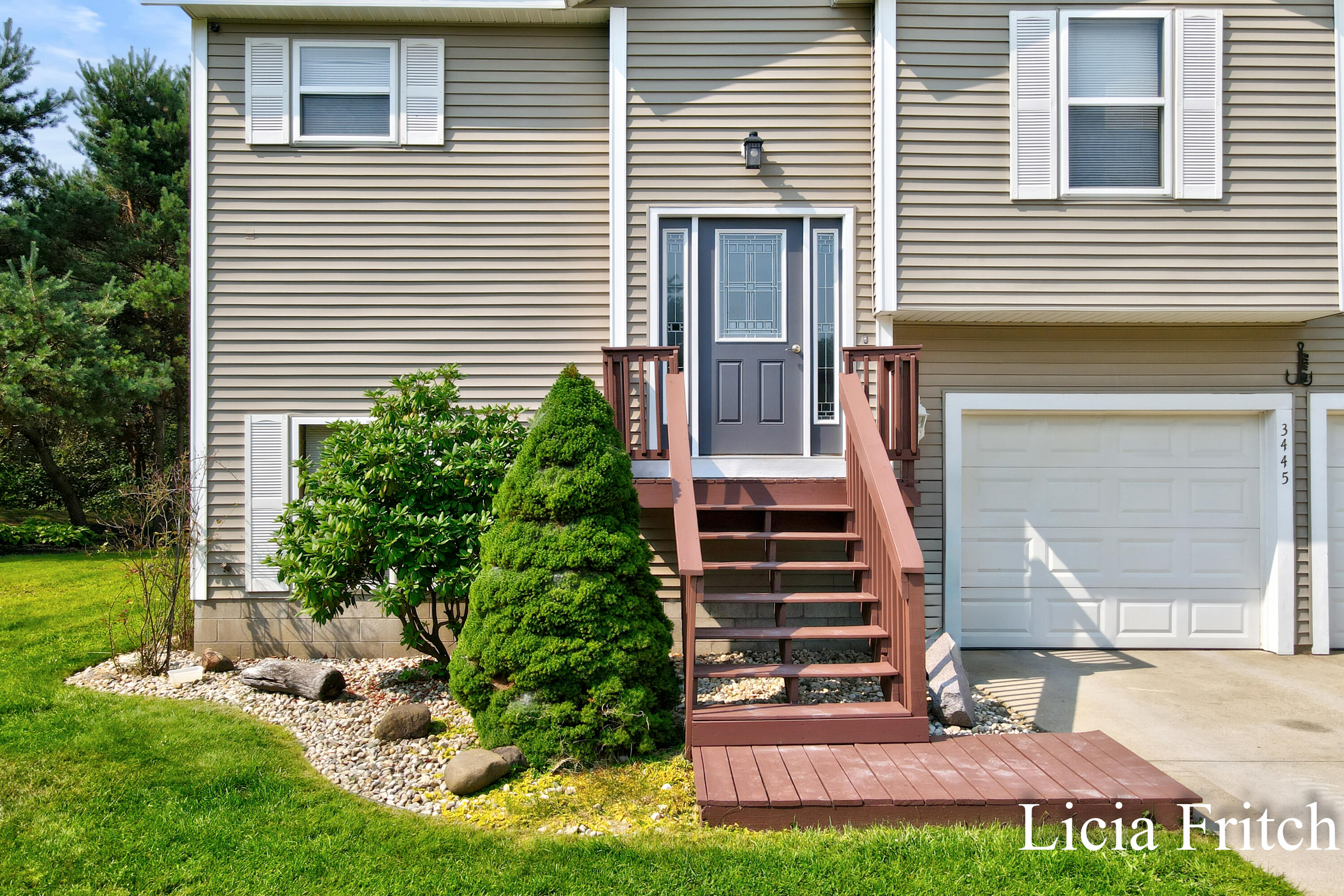 3445 Rich Road Muskegon, MI 49445 - Photo 4 of 49 Licia Fritch - 3445 Rich Road (49)-4