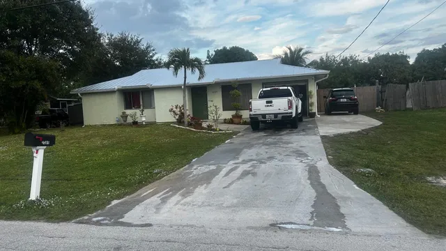 $2,500 | 2289 Southeast Seamist Street, Port St. Lucie, FL 34952