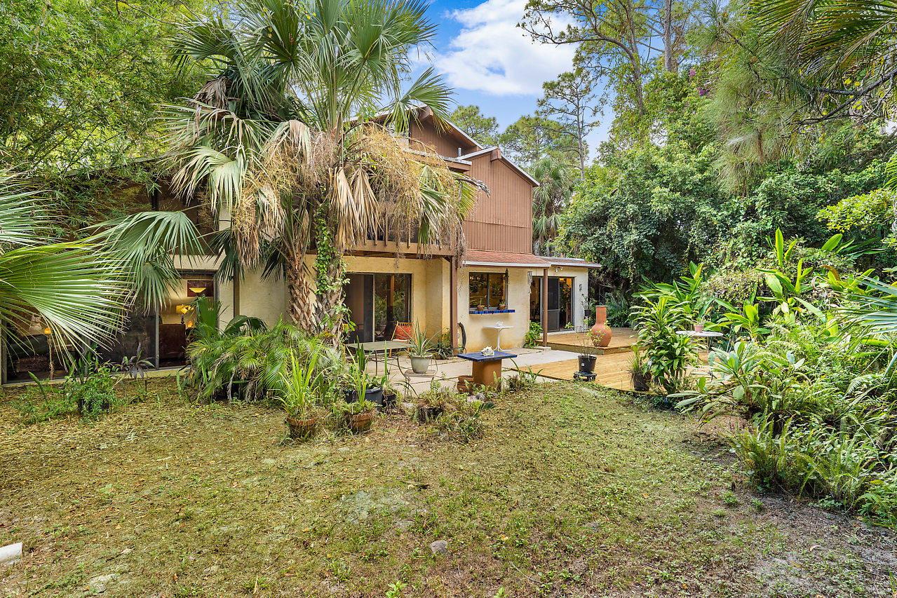 7479 Southeast Rivers Edge Street Jupiter, FL 33458 - Photo 26 of 39 Rear