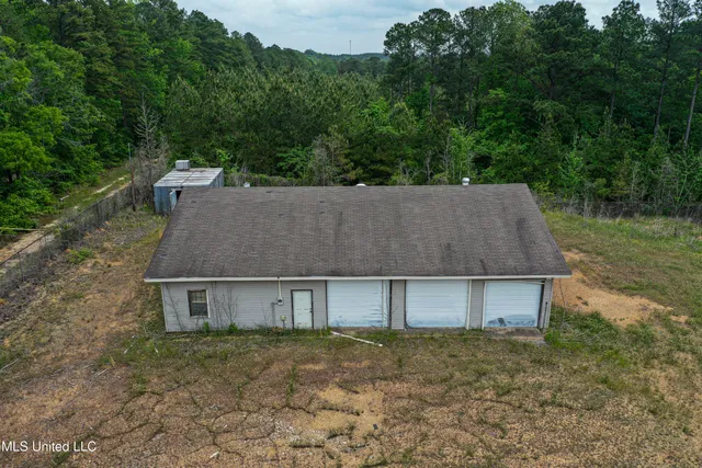 $85,000 | 1 Highway 14, Louisville, MS 39339