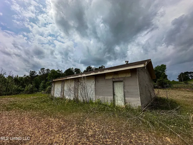 $85,000 | 1 Highway 14, Louisville, MS 39339