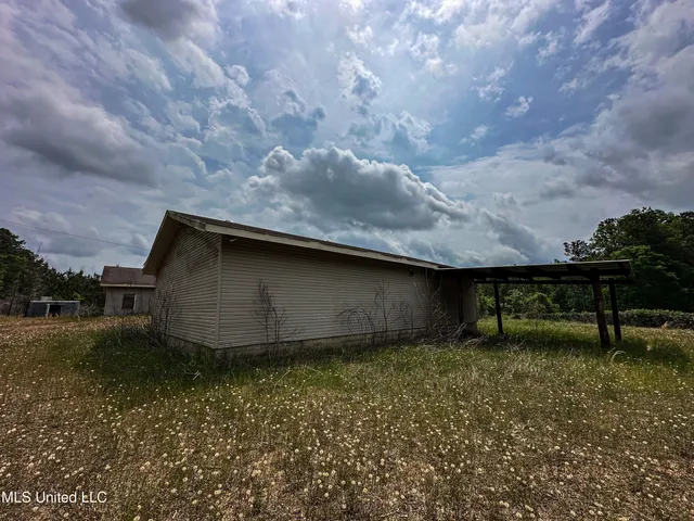 $85,000 | 1 Highway 14, Louisville, MS 39339
