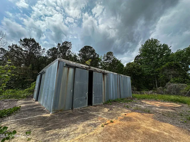 $85,000 | 1 Highway 14, Louisville, MS 39339