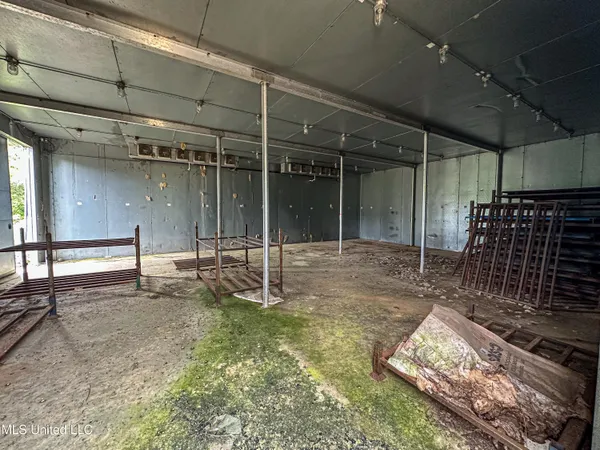 $74,800 | 1 Highway 14, Louisville, MS 39339