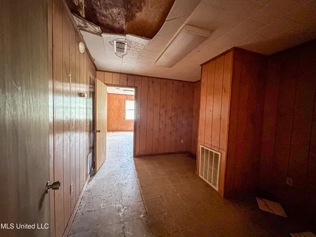 $85,000 | 1 Highway 14, Louisville, MS 39339