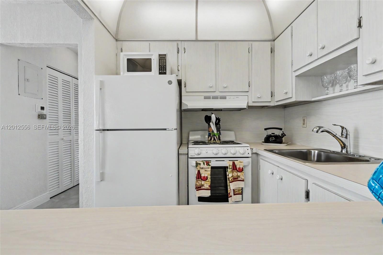 1801 South Surf Road, Unit 4A Hollywood, FL 33019 - Photo 20 of 24 Gallery Image 20