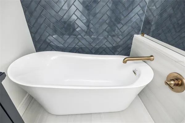 $3,700 | 22481 Southshore Drive, Land O' Lakes, FL 34639