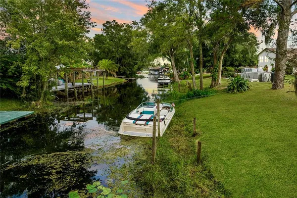 $3,700 | 22481 Southshore Drive, Land O' Lakes, FL 34639