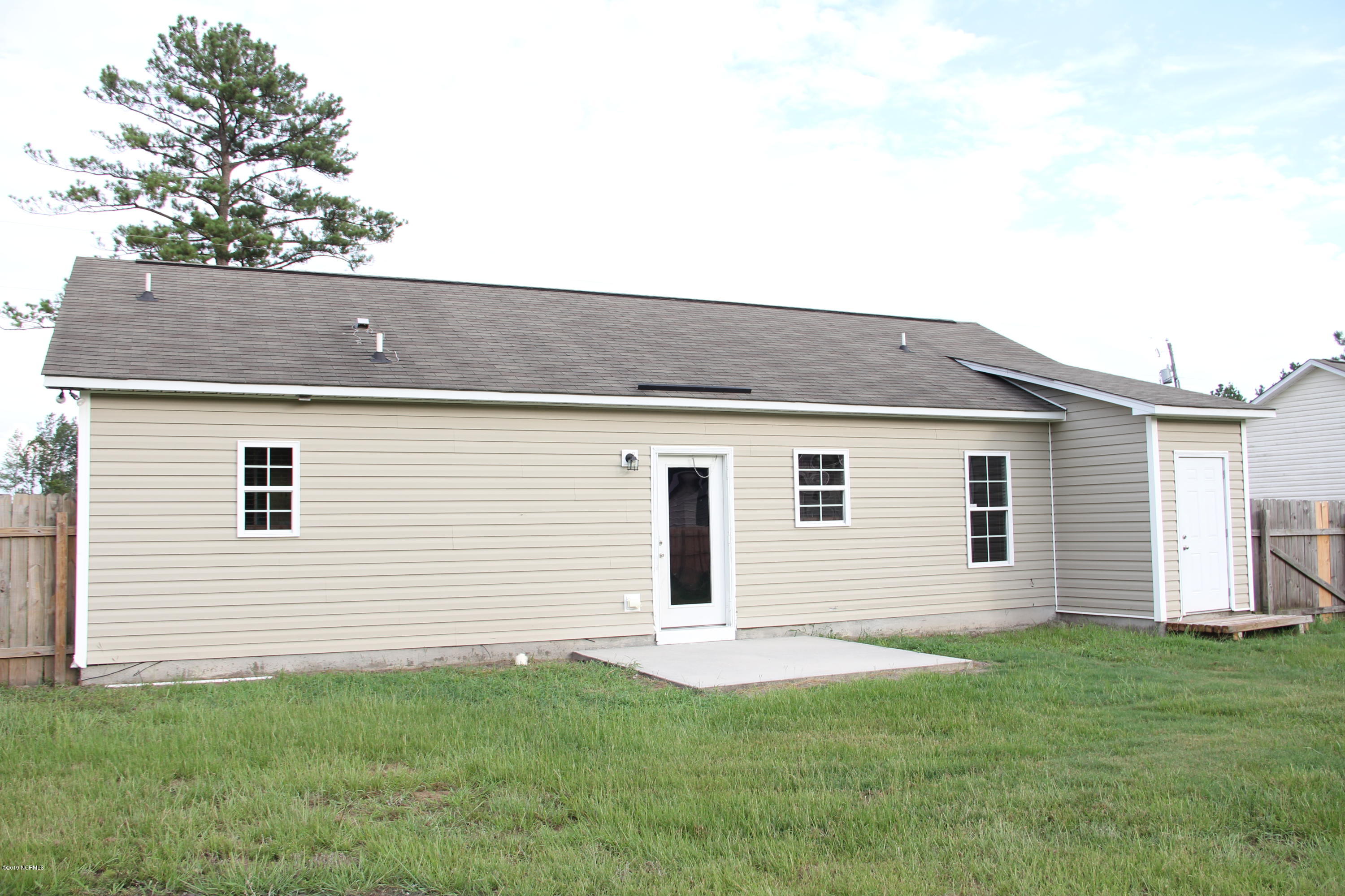 465 Spring Hill Road Maysville, NC 28555 - Photo 29 of 29 IMG_9393