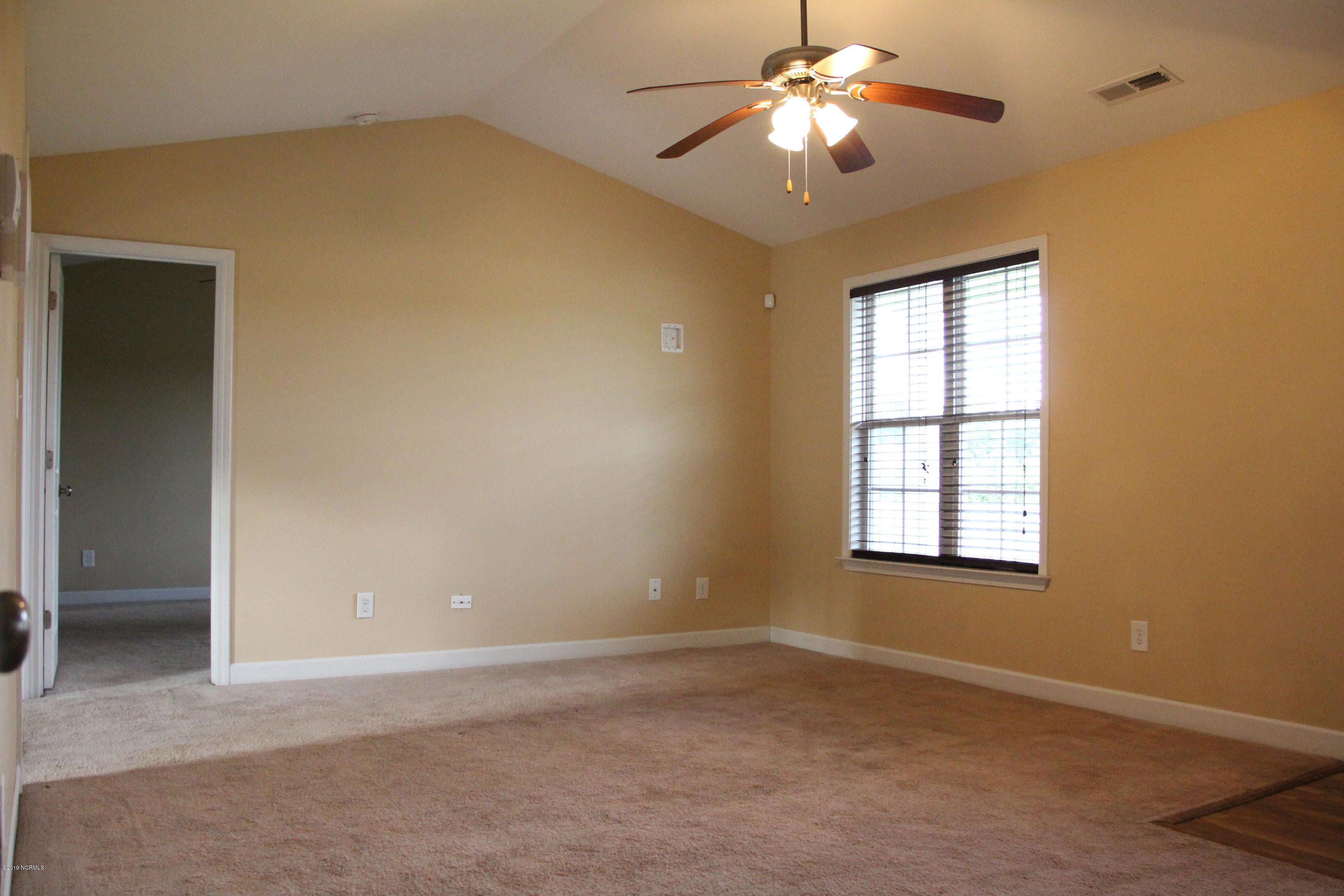 465 Spring Hill Road Maysville, NC 28555 - Photo 5 of 29 IMG_9297