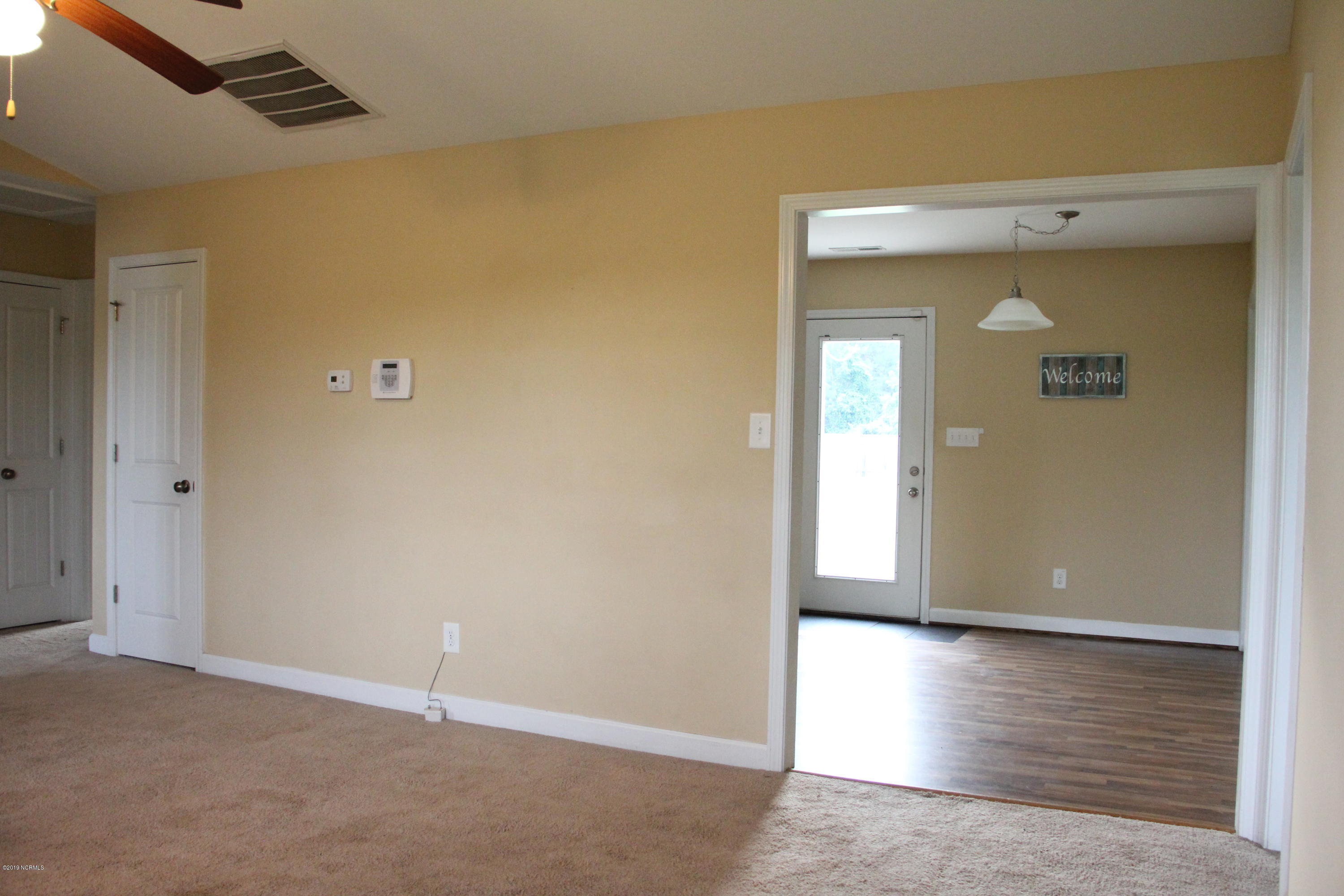 465 Spring Hill Road Maysville, NC 28555 - Photo 7 of 29 IMG_9301