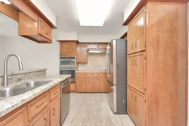 $1,950 | 4743 Sabrina Drive, Houston, TX 77066