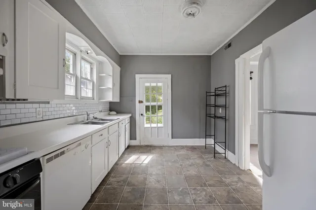 $385,000 | 305 Walnut Street, Milton, DE 19968