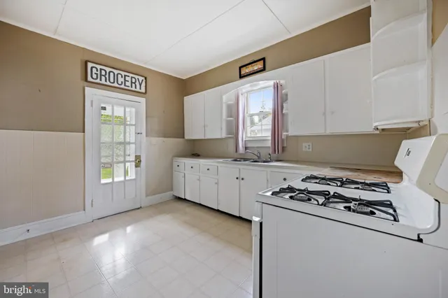 $385,000 | 305 Walnut Street, Milton, DE 19968