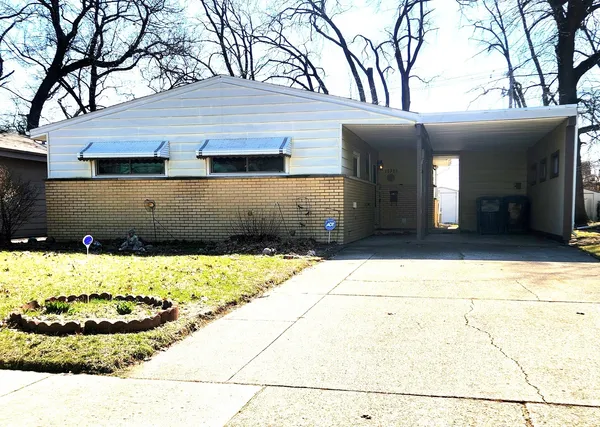 $170,000 | 17322 Forestway Drive, East Hazel Crest, IL 60429