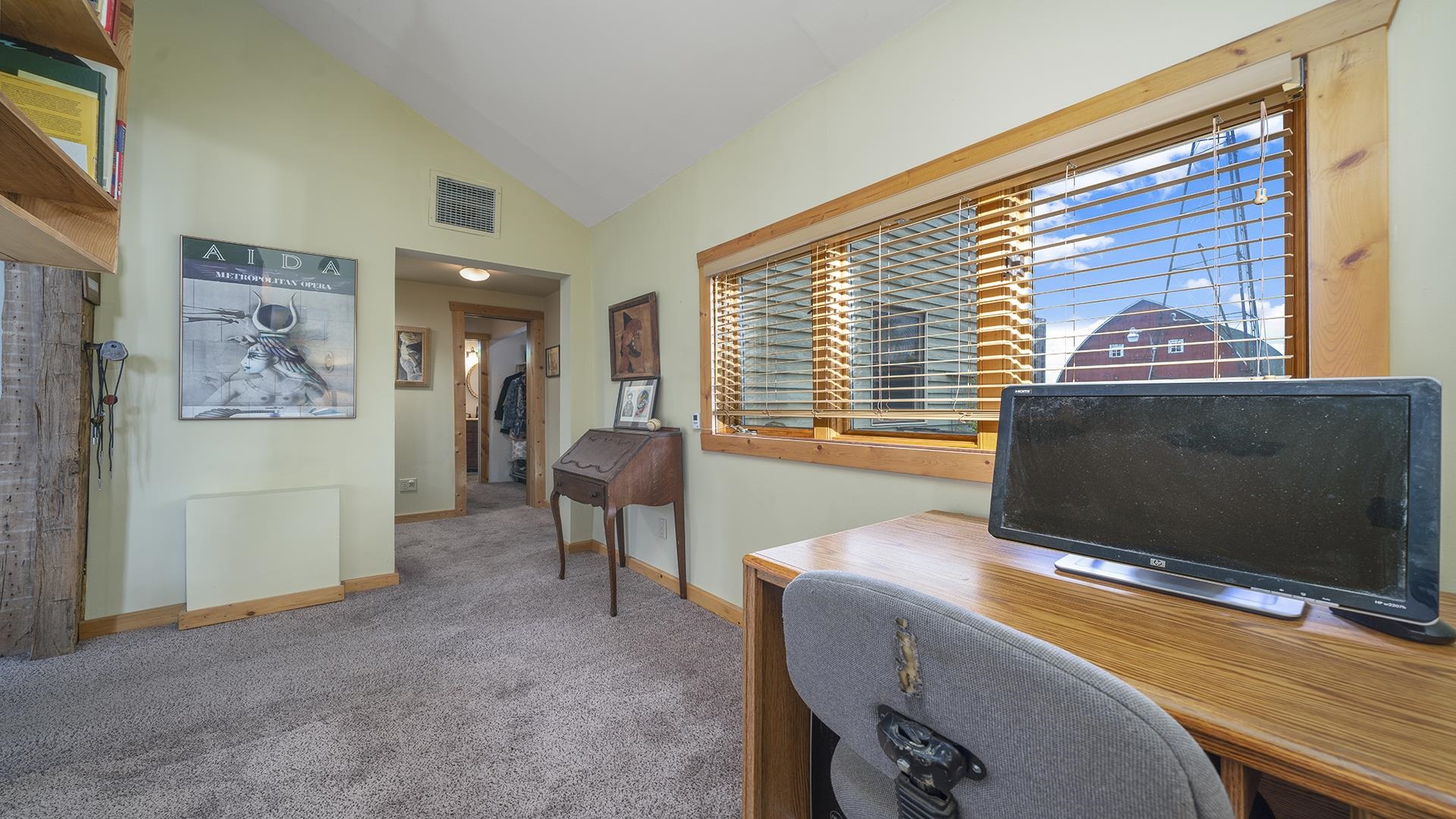 6443 Latham Road Rockford, IL 61101 - Photo 6 of 46 Gallery Image 6