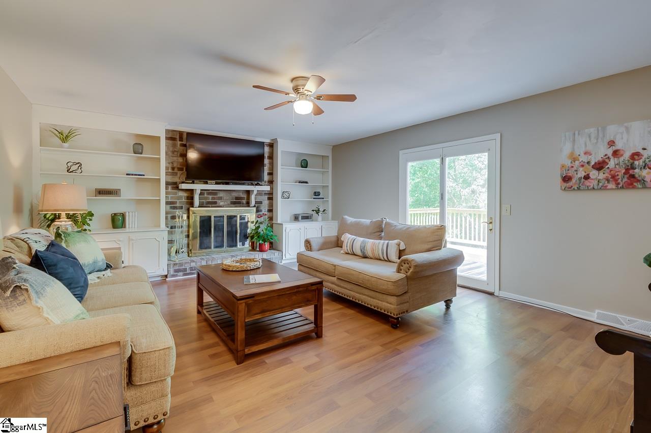 124 Northridge Road Greer, SC 29650 - Photo 10 of 36 Gallery Image 10