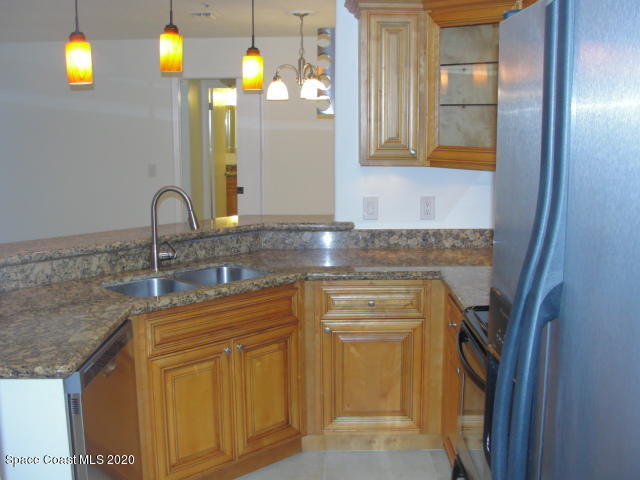 7667 North Wickham Road, Unit 1504 Melbourne, FL 32940 - Photo 11 of 27 Kitchen