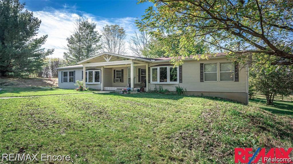 5266 South State Road Goodrich, MI 48438 - Photo 4 of 98