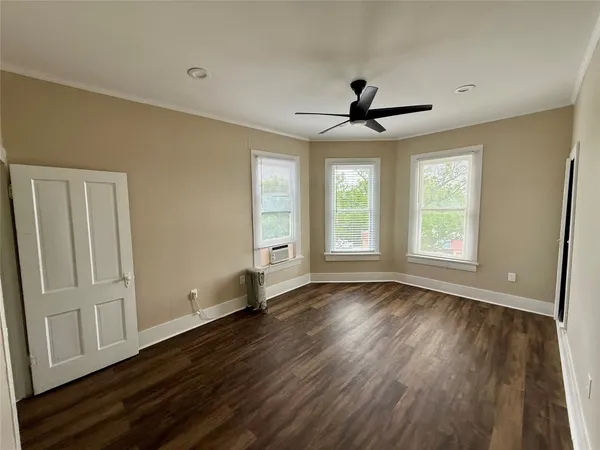 $795 | 1403 14th Street, Unit 4, Huntsville, TX 77340