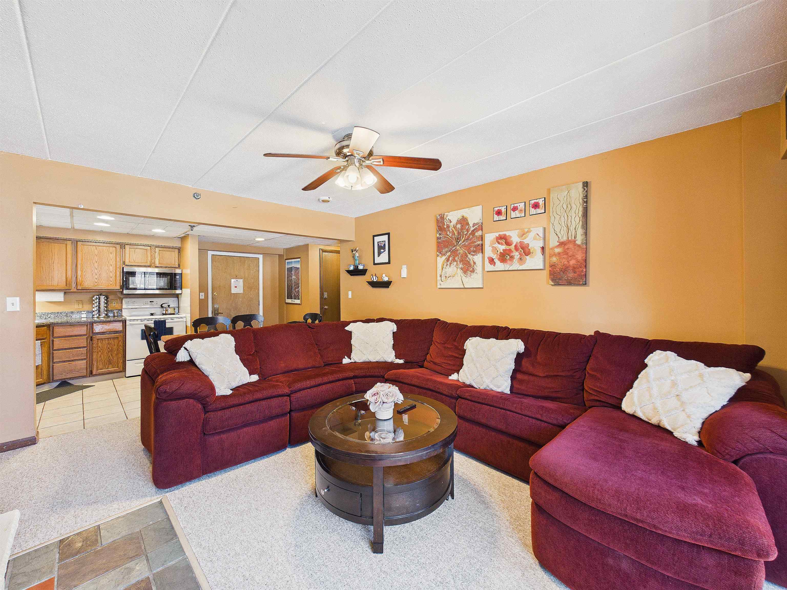 137 East Mountain Road, Unit 2B3 Killington, VT 05751 - Photo 7 of 43