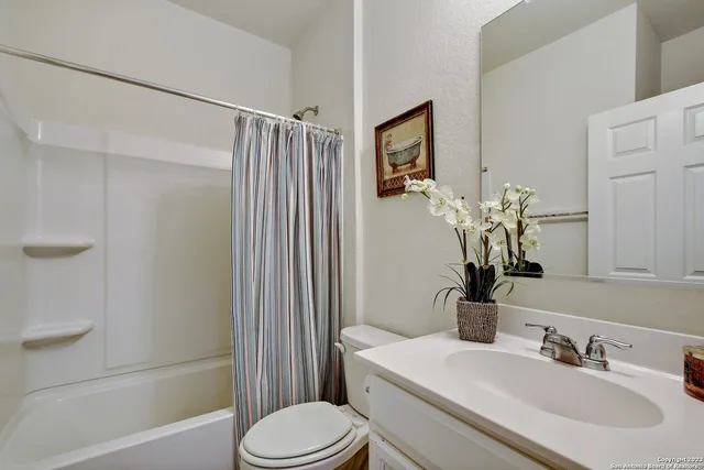 $2,450 | 317 Kotara Canyon, San Antonio, TX 78260