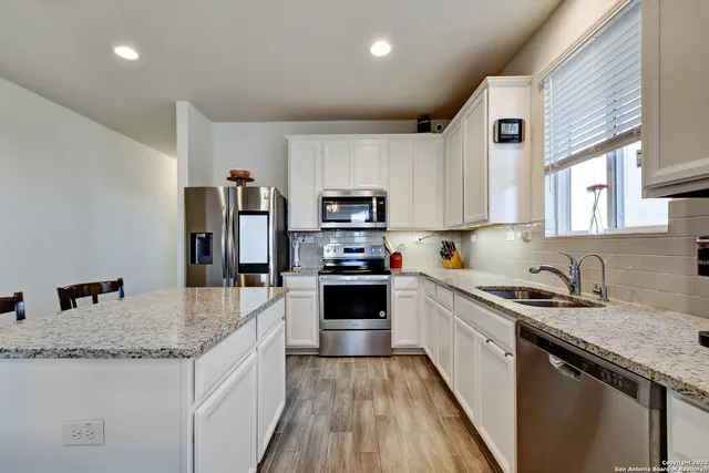 $2,450 | 317 Kotara Canyon, San Antonio, TX 78260