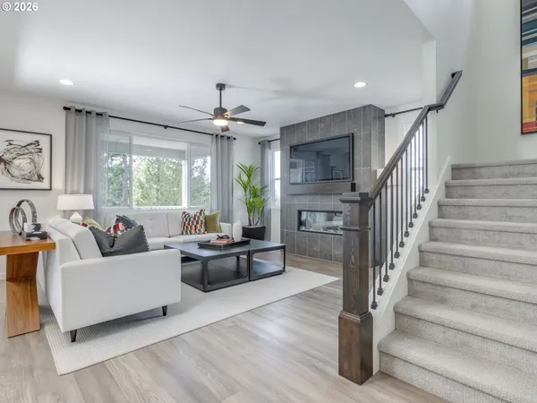 $799,990 | 1877 Northeast Currin Creek Drive, Estacada, OR 97023