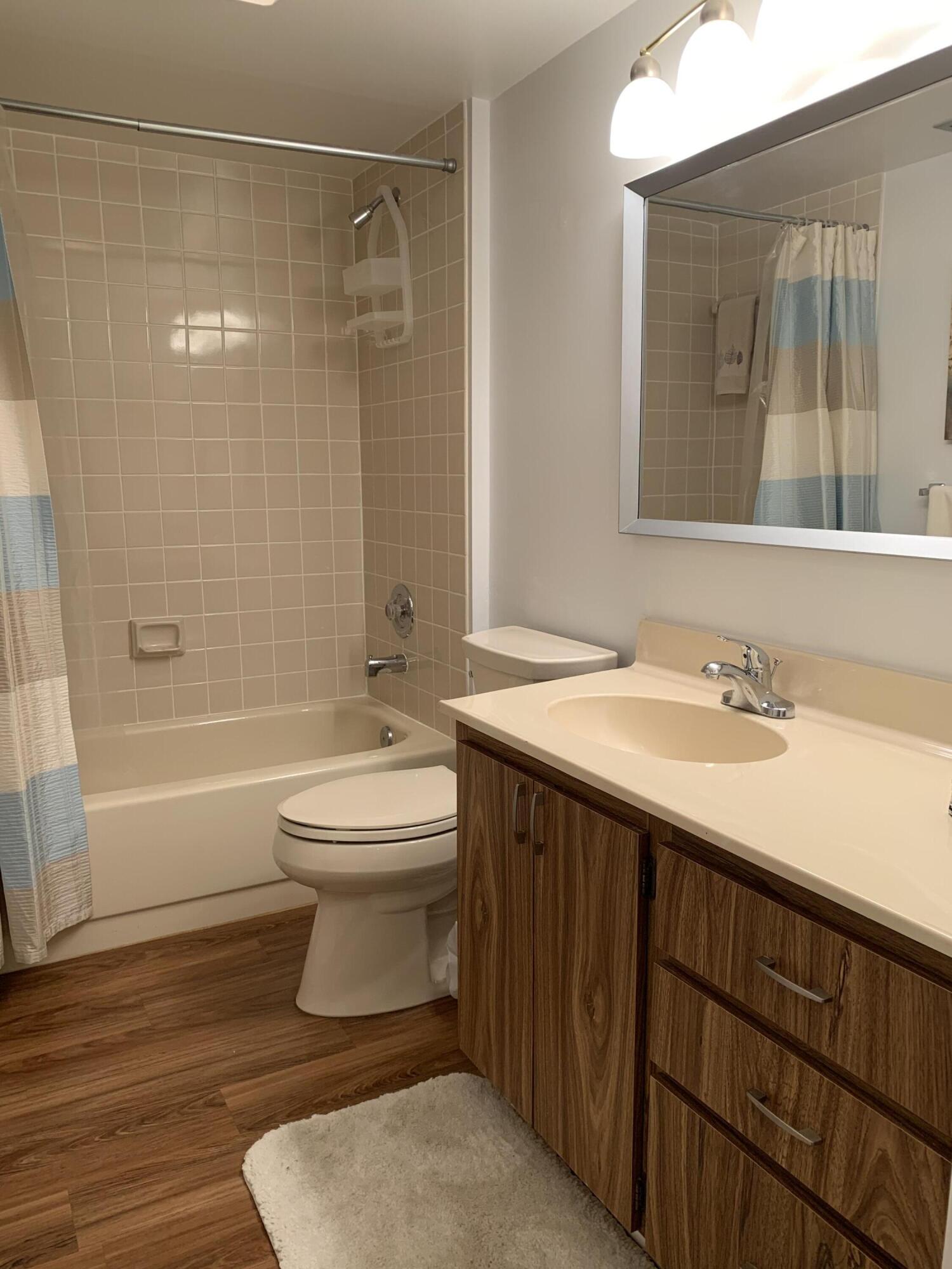 6037 Balboa Circle, Unit 303 Boca Raton, FL 33433 - Photo 34 of 35 IMG-0136