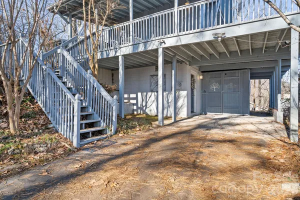 a view of a yard with a street