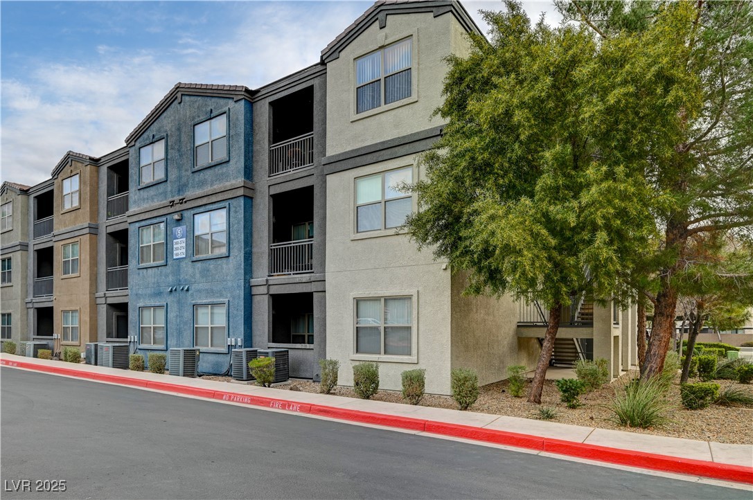 Undisclosed Address Las Vegas, NV 89113 - Photo 4 of 29