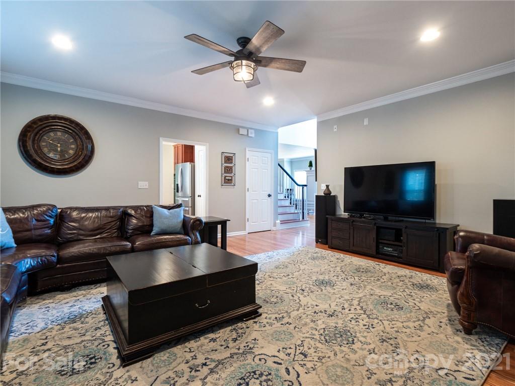 12025 Farnborough Road Huntersville, NC 28078 - Photo 10 of 43 Gallery Image 10