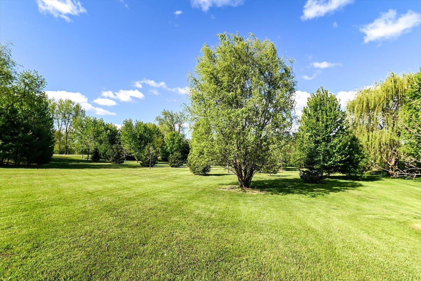 6415 South Windsor Prairie Road DeForest, WI 53532 - Photo 19 of 49 Gallery Image 19