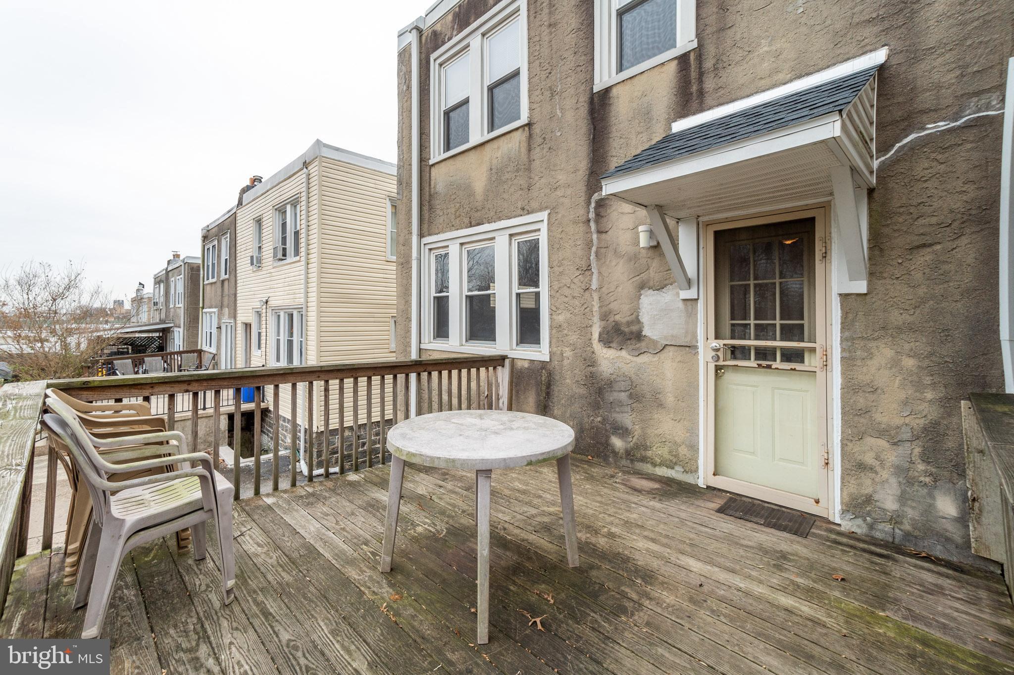 7513 Parkview Road Upper Darby, PA 19082 - Photo 7 of 15 Deck
