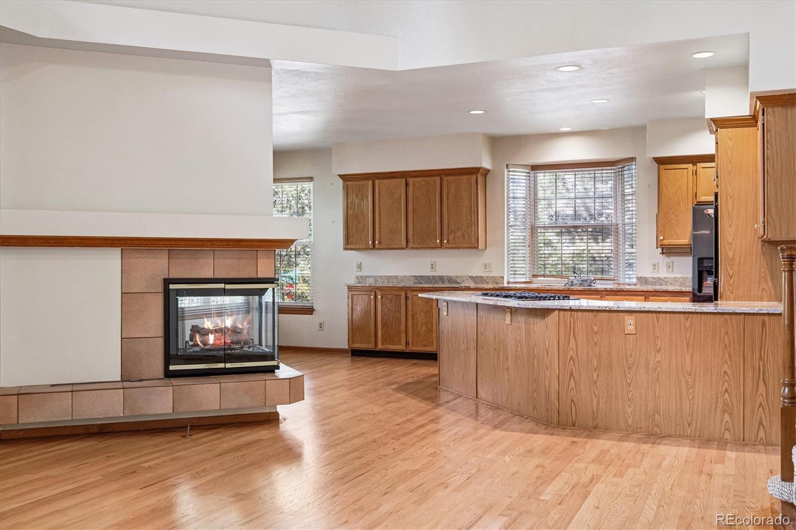 2364 Weatherstone Circle Highlands Ranch, CO 80126 - Photo 7 of 50 Gallery Image 7